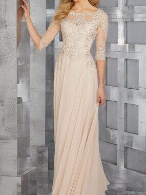 NWT MGNY By Mori Lee 71622 Embroidered Formal Dress Champagne Size 8